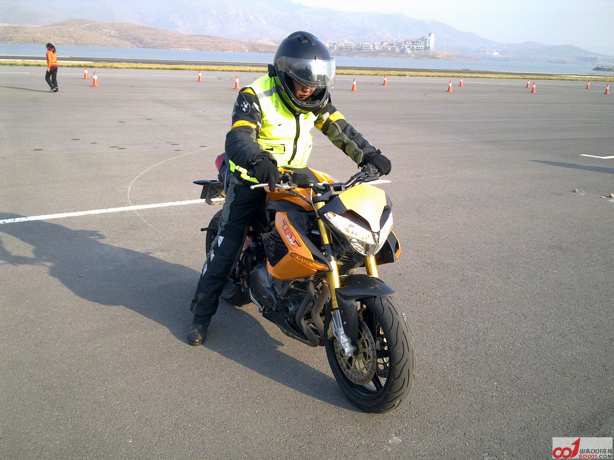 201211172271.jpg